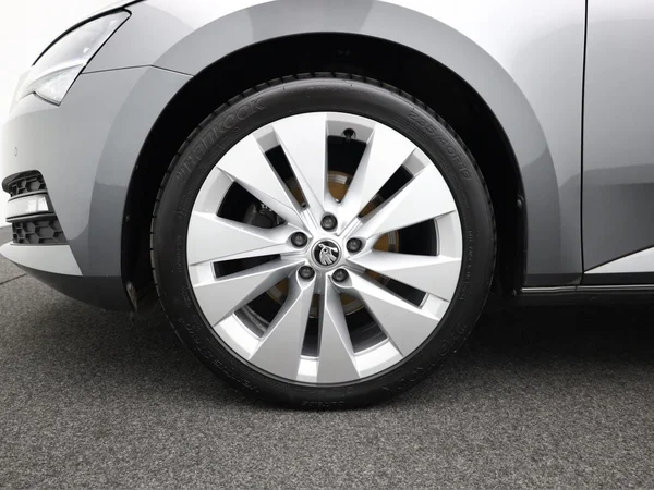 SKODA Superb Combi (2023) — foto 5 van 23