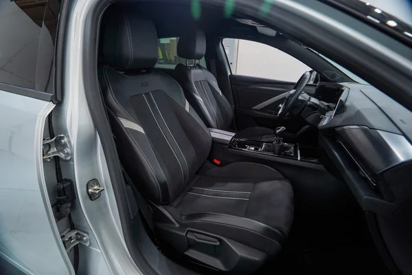 Opel Astra (2023) — foto 6 van 35