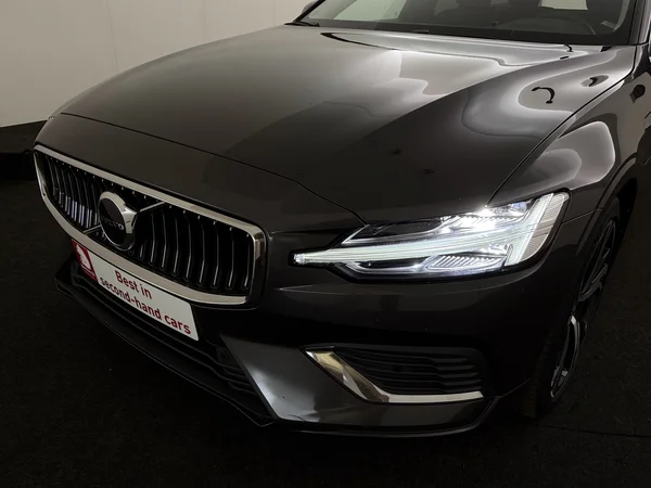 VOLVO V60 (2022) — foto 27 van 33