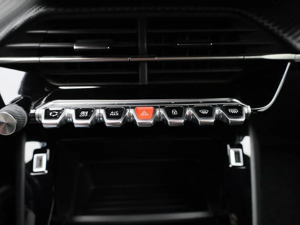 Peugeot 2008 (2023) — foto 15 van 40