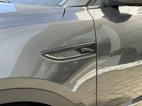 Jaguar E-PACE (2021) — foto 20 van 30