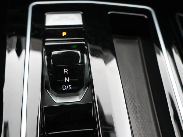 VOLKSWAGEN Golf VIII eHybrid (PHEV) (2024) — foto 15 van 25