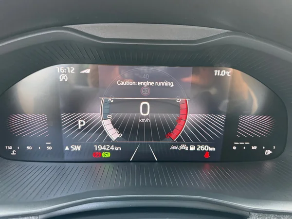 SKODA Kamiq (2025) — foto 8 van 19