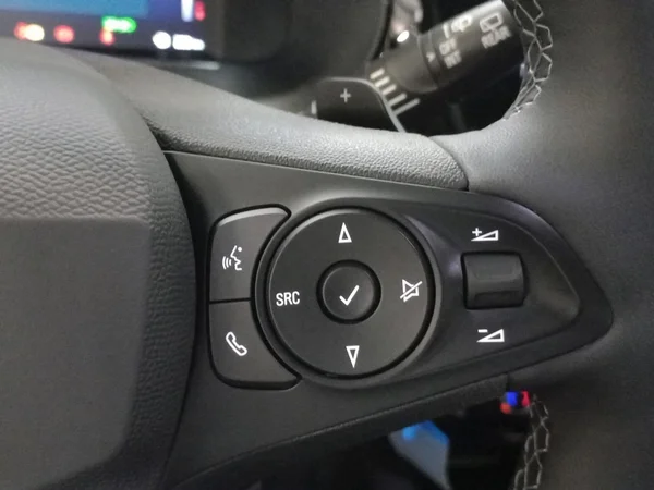 Opel Corsa (2025) — foto 8 van 19