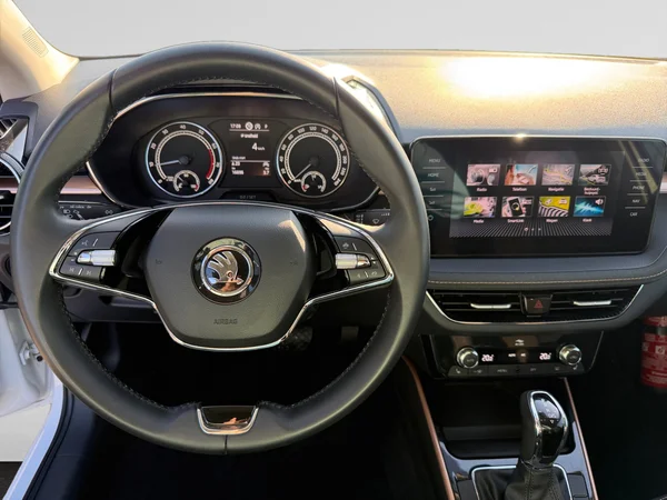 SKODA Fabia (2024) — foto 7 van 18