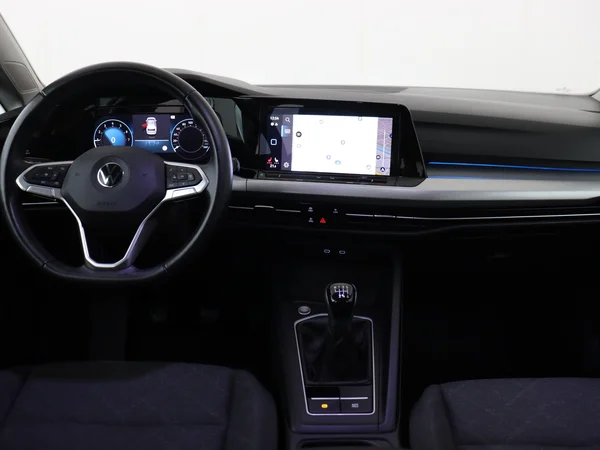 VOLKSWAGEN Golf (2020) — foto 28 van 28