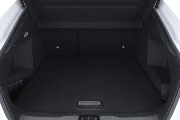 Renault Arkana (2023) — foto 8 van 16