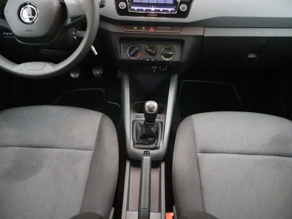 Škoda Fabia (2021) — foto 10 van 28