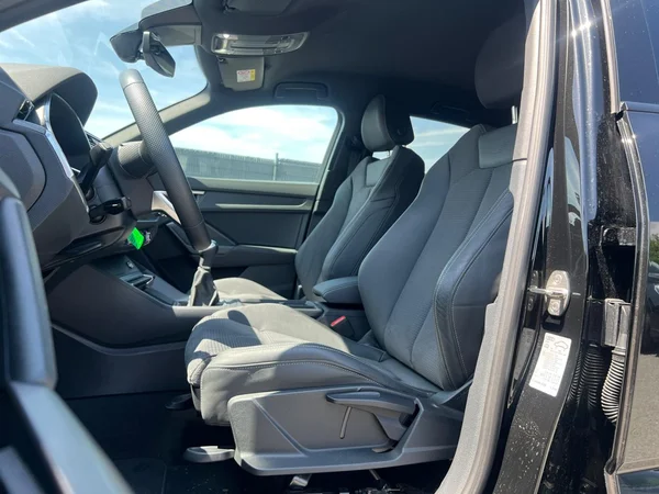 AUDI Q3 Sportback (2023) — foto 3 van 24