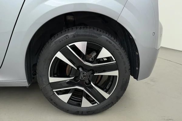 Peugeot 208 (2024) — foto 15 van 18
