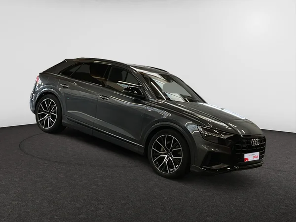 AUDI Q8 (2020) — foto 10 van 23