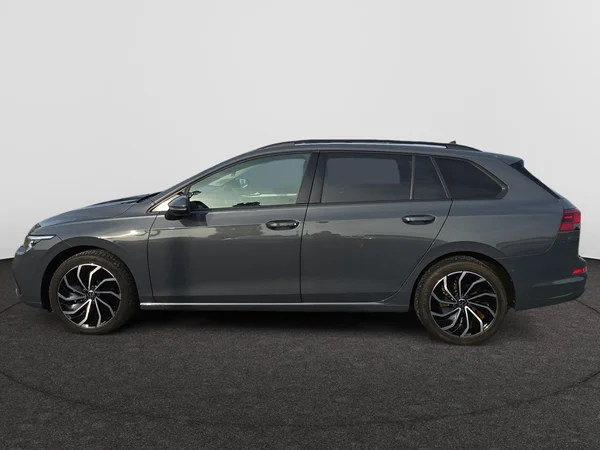 VOLKSWAGEN Golf VIII SW (2023) — foto 12 van 24