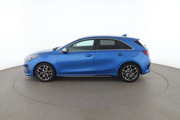 Kia cee'd (2019) — foto 9 van 16