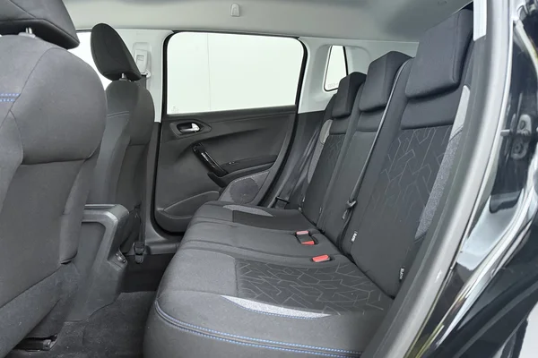 Peugeot 2008 (2019) — foto 17 van 18