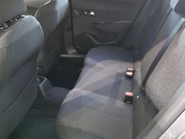 Peugeot 2008 (2026) — foto 6 van 16