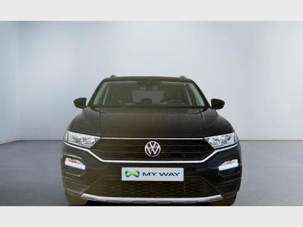 Volkswagen T-Roc (2021) — foto 12 van 23