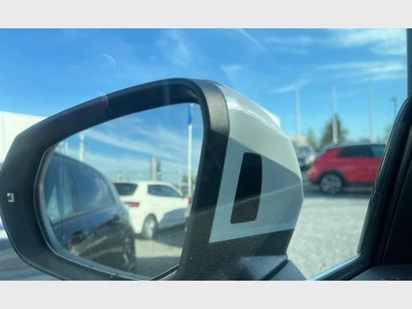 Audi Q3 Sportback (2020) — foto 22 van 29