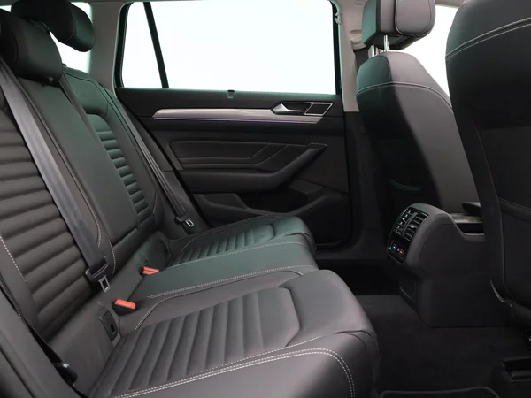 VOLKSWAGEN Passat SW Dsl (2021) — foto 26 van 30