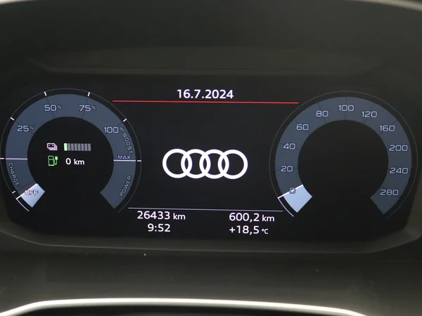 AUDI Q3 Sportback (2021) — foto 29 van 32