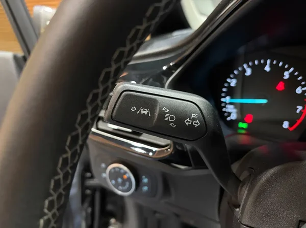 Ford Fiesta (2018) — foto 2 van 23
