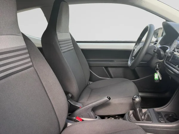 VOLKSWAGEN Up! (2021) — foto 11 van 17