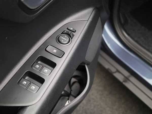 Kia Stonic (2021) — foto 20 van 35