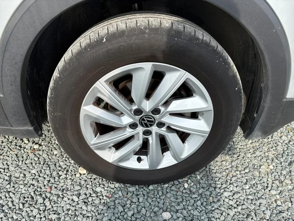 VOLKSWAGEN T-Cross (2025) — foto 16 van 24