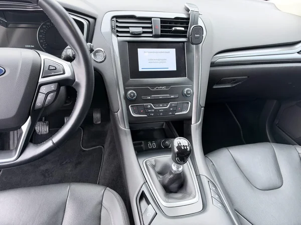 Ford Mondeo (2021) — foto 3 van 16