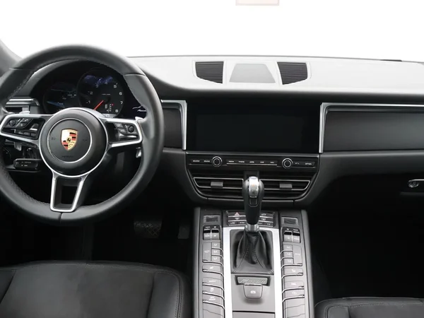 Porsche Macan (2021) — foto 2 van 27