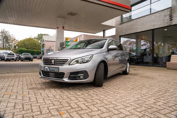 Peugeot 308 (2021) — foto 53 van 64