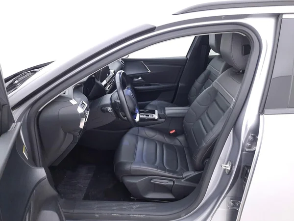 Citroen C5 X PHEV (2023) — foto 2 van 22