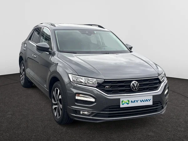 VOLKSWAGEN T-Roc (2021) — foto 13 van 18