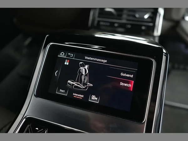 AUDI A8 Long PHEV (2024) — foto 32 van 53