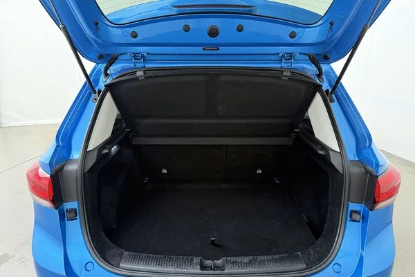 MG ZS Hybrid+ (HEV) (2025) — foto 16 van 20