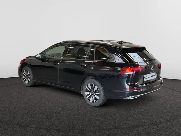 VOLKSWAGEN Golf VIII SW (2024) — foto 16 van 22