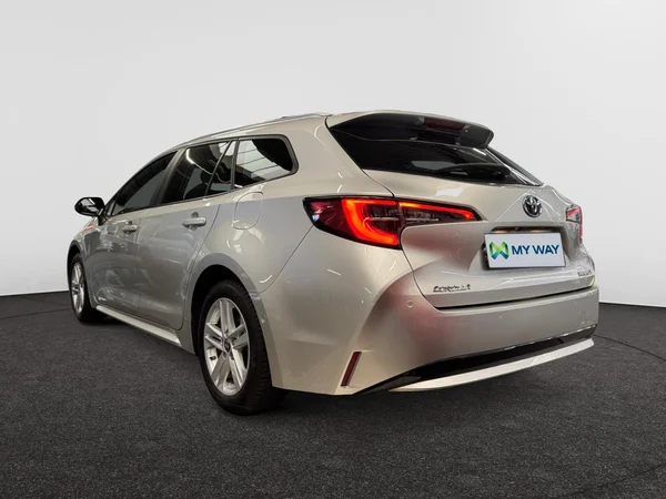 TOYOTA Corolla SW Hybrid (HEV) (2022) — foto 18 van 24