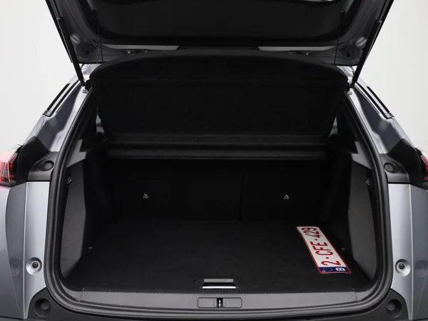 Peugeot 2008 (2022) — foto 6 van 43