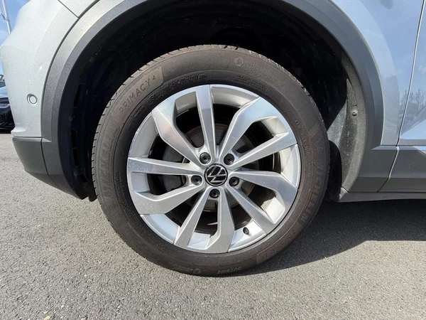 VOLKSWAGEN T-Roc (2022) — foto 16 van 25
