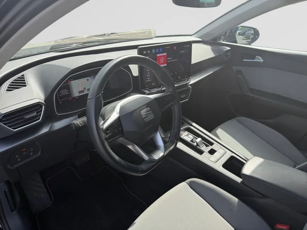 SEAT Leon ST (2024) — foto 12 van 16