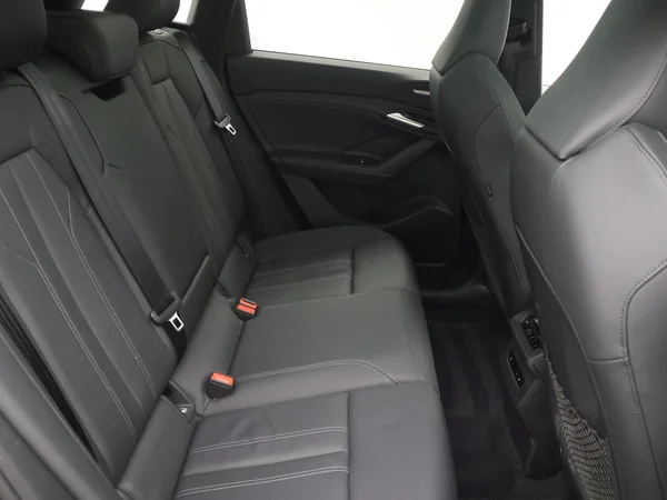 AUDI Q6 e-tron (2025) — foto 23 van 25