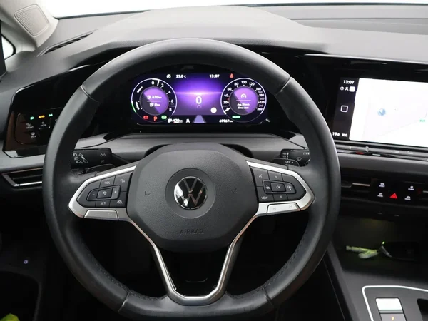 Volkswagen Golf (2022) — foto 11 van 24