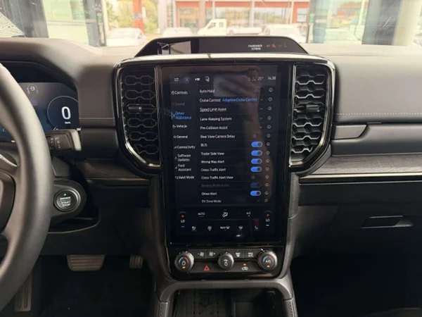Ford Ranger — foto 7 van 22