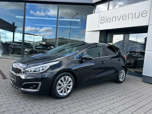 Kia Ceed (2016) — foto 7 van 19