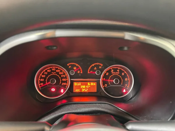 Fiat Doblo (2023) — foto 7 van 27
