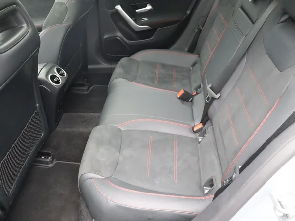Mercedes-Benz A-Klasse (2025) — foto 10 van 27
