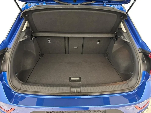 VOLKSWAGEN T-Roc (2022) — foto 9 van 17