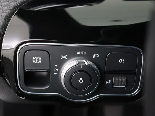 MERCEDES CLA 180 (2020) — foto 18 van 27