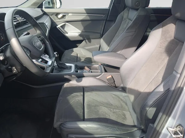AUDI Q3 Sportback Dsl (2021) — foto 15 van 19