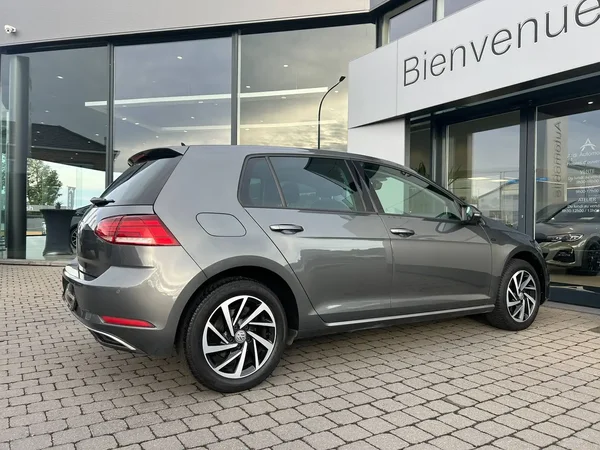 Volkswagen Golf (2019) — foto 11 van 21