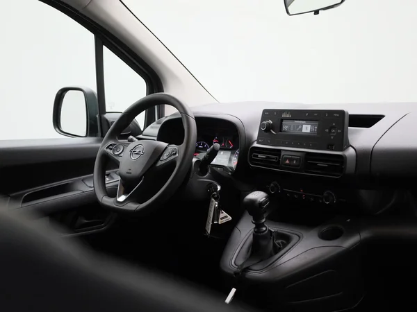 Opel Combo Life (2022) — foto 27 van 36